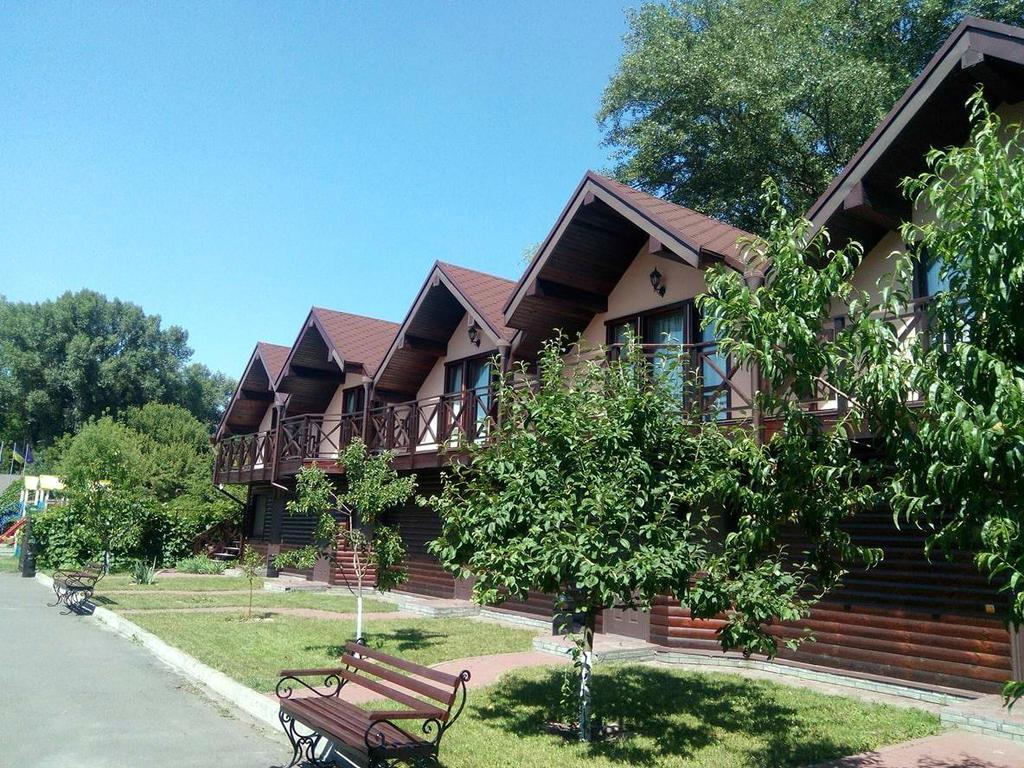 Chervona Kalina Kyiv Exterior foto