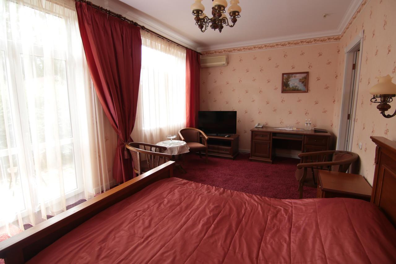 Chervona Kalina Kyiv Exterior foto